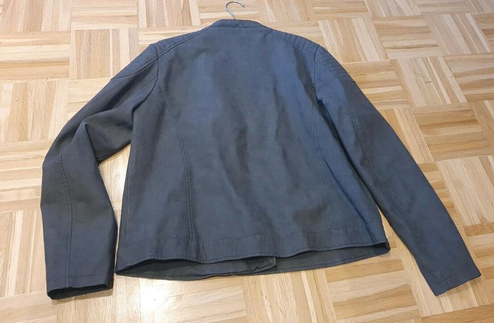 Lederjacke Gr. 46 in Nagel