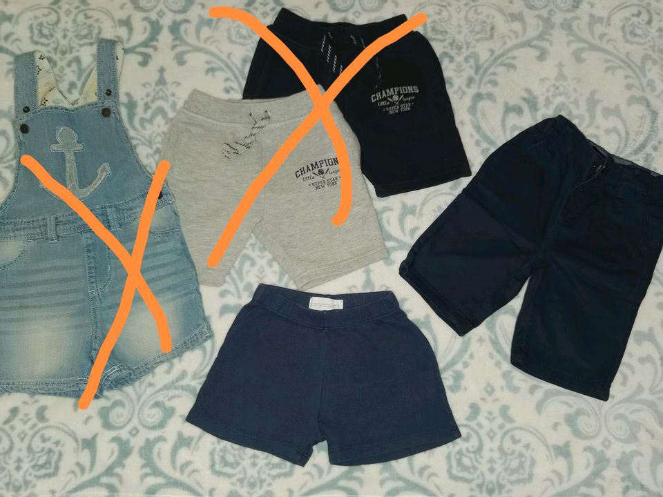 Verkaufe sehr gut erhaltene mehrere Jungen Sommer shorts gr. 86 u in Köln