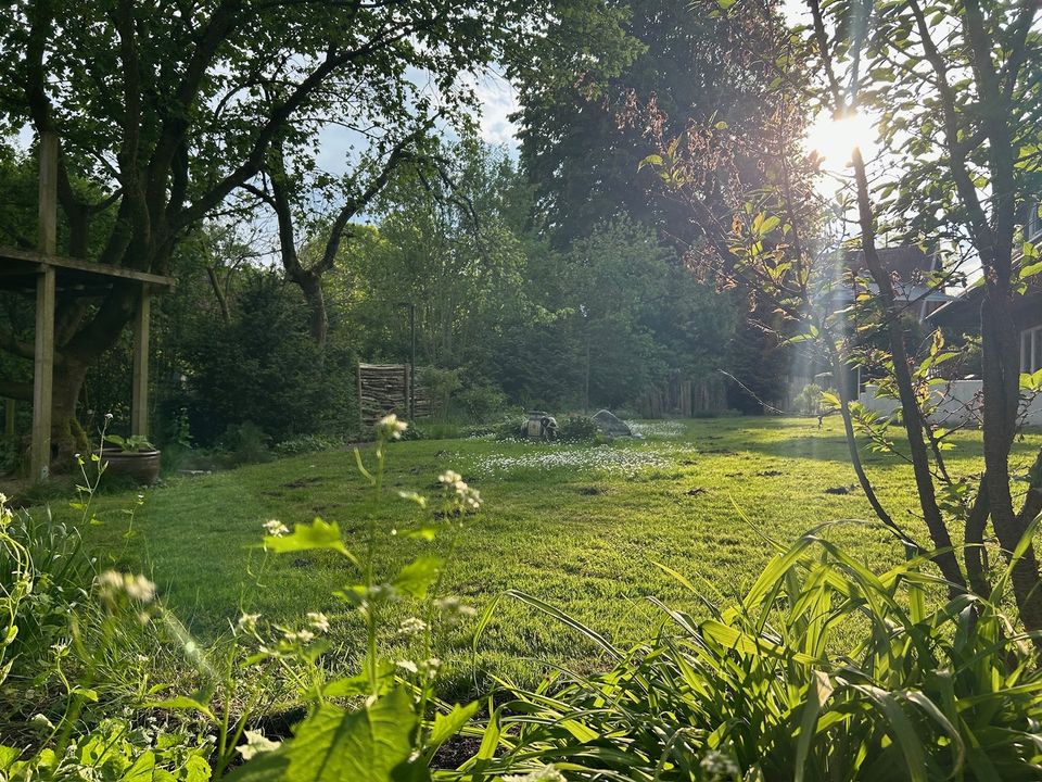 8 Zimmer-Haus mit schön angelegtem Garten in Grönwohld