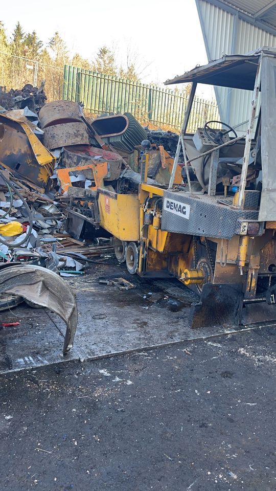 Ankauf & Verwertung von Maschinen Baumaschinen Container Stapler in Waldbröl