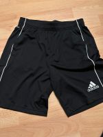 Schwarze Adidasshort Gr. 176 Niedersachsen - Salzgitter Vorschau