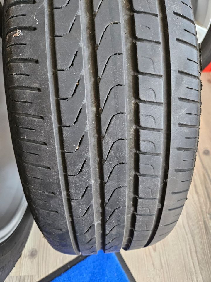 ORIGINAL VW EOS ALU BORBET PIRELLI 215/55 R16 97 W SOMMERREIFEN in Radevormwald