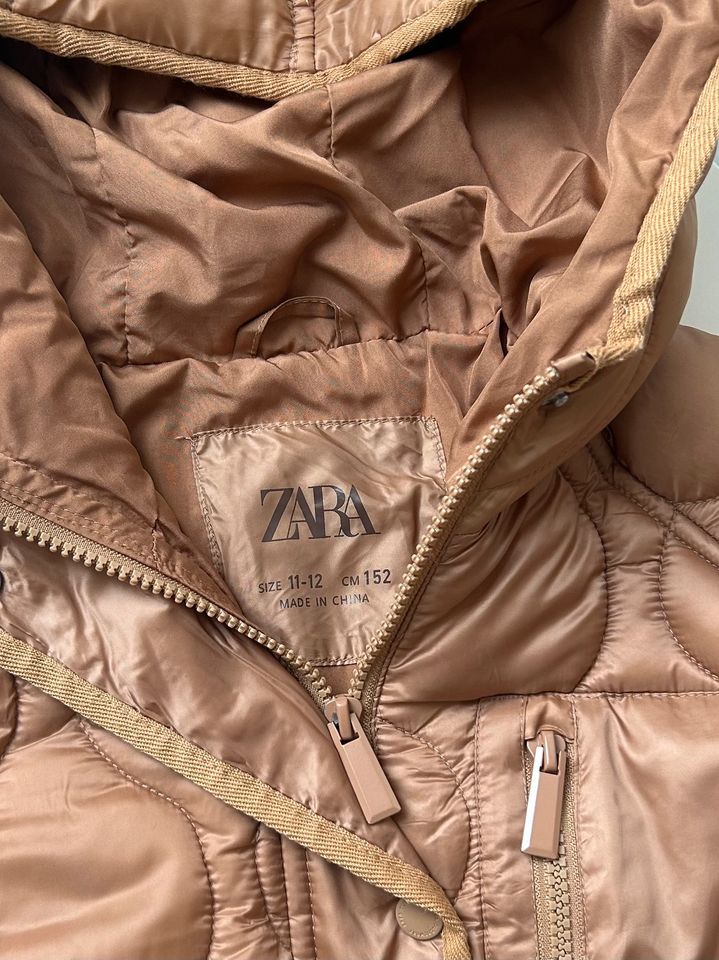 Zara Übergangsjacke / Steppjacke Mantel Gr. 152 braun-beige neuw in Meppen