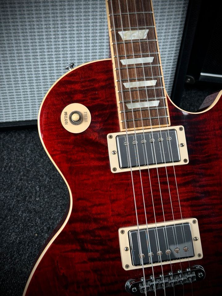 2011 Gibson Les Paul Standard Premium Plus Wine Red in Kiefersfelden