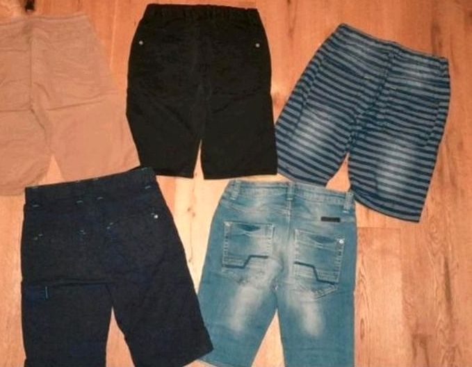 Kurze Hosen/Shorts/Jeans Gr.140 s.oliver,hydro in Pfronten