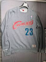 Mitchell & Ness Leading Name & Number LeBron James Cleveland Cava Bayern - Augsburg Vorschau