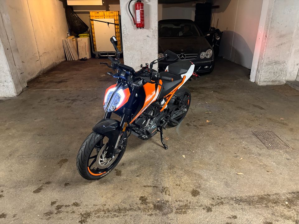 KTM Duke 125 in Eislingen (Fils)