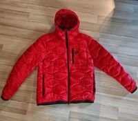 Original Blauer USA Dauenenjacke rot Nordrhein-Westfalen - Schmallenberg Vorschau