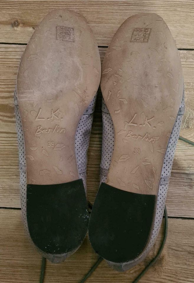 Liebeskind Schuhe Größe 39 in Schiffdorf