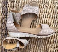 Gabor Sandalen, beige, Leder, 40 Brandenburg - Hohen Neuendorf Vorschau