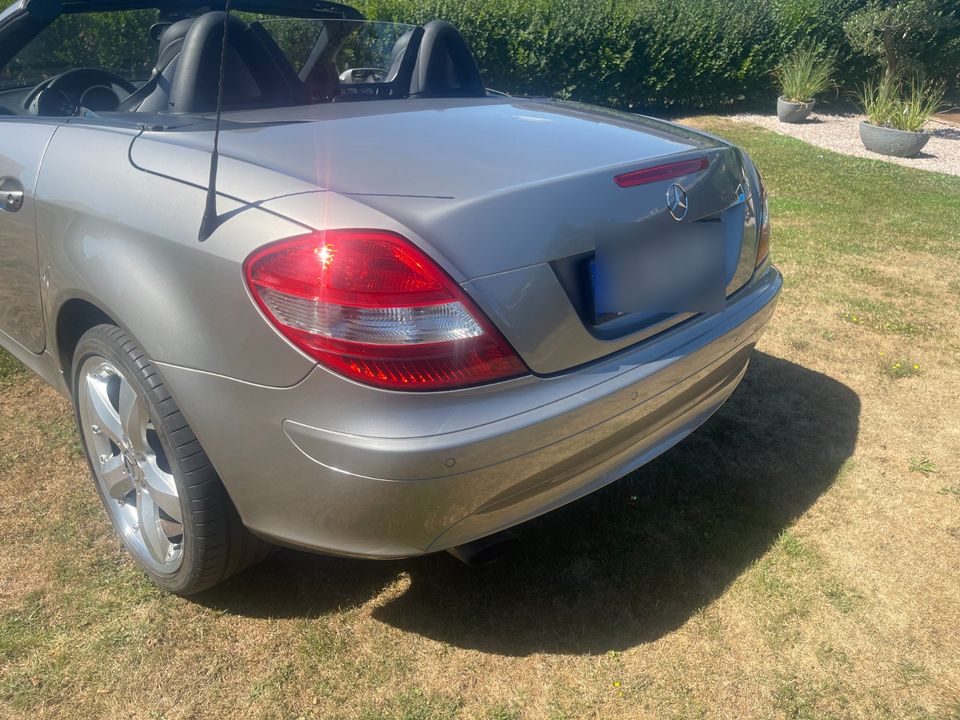 Mercedes SLK 200 in Medebach