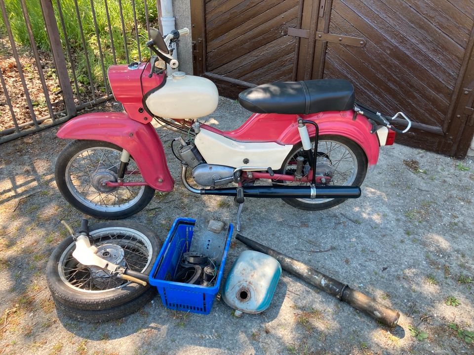 Simson Star SR4-2/1 Moped - Papiere + Teile DDR Star in Leipzig