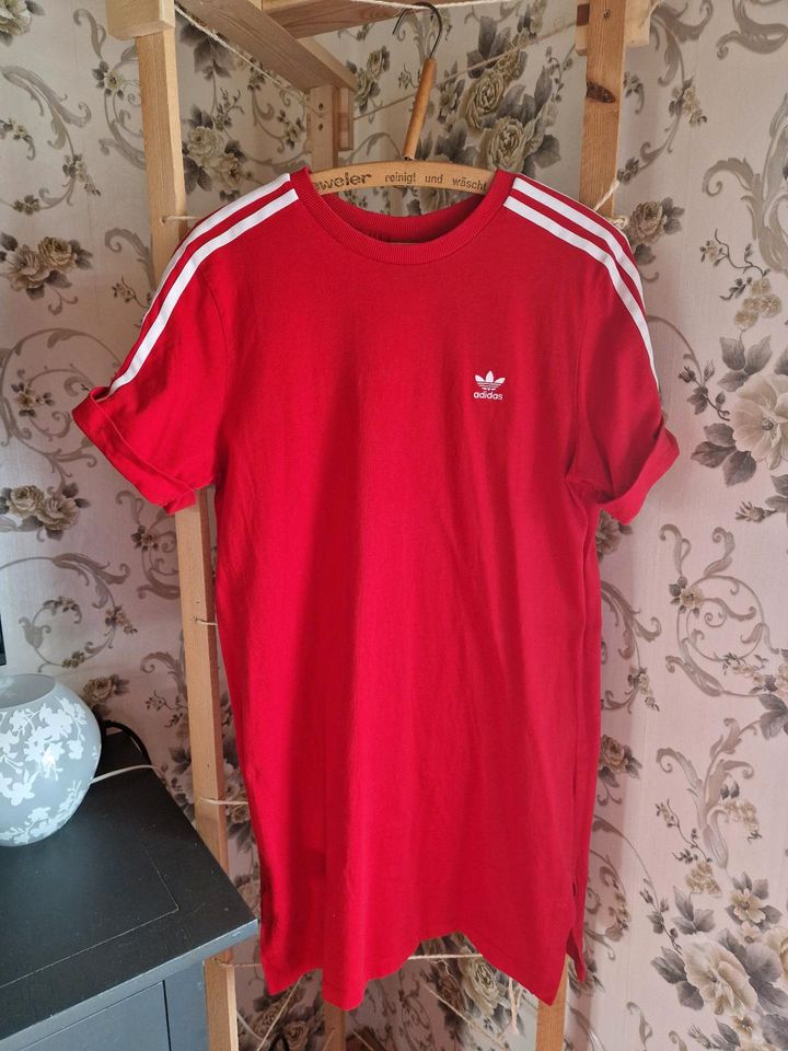 Adidas Kleid  Gr. 40 /M Rot in Bockenem