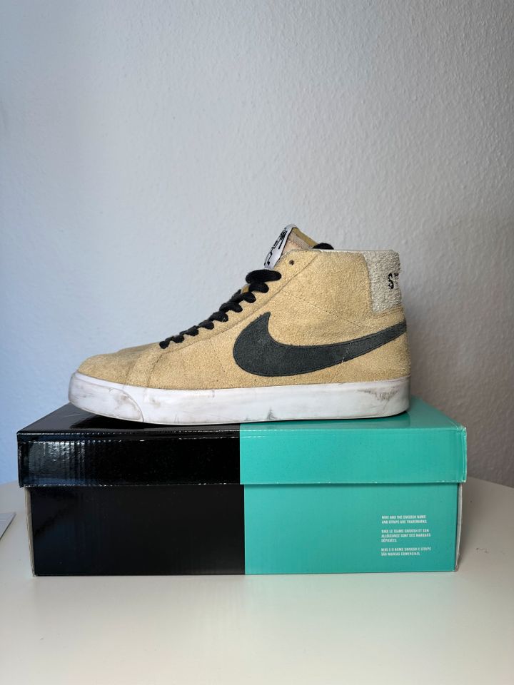 STÜSSY x Nike SB Blazer Mid x Lance Mountain in EU44.5/US10.5 in Köln