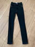 Zara Skinny Jeans Gr. 32 schwarz, Top Güstrow - Landkreis - Bützow Vorschau