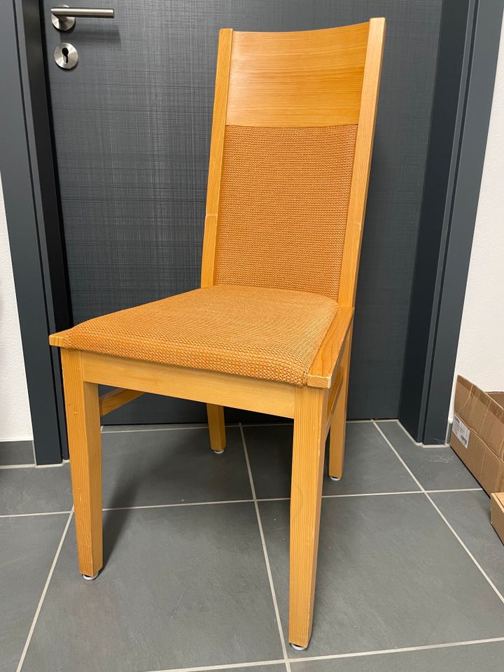Stuhl Esszimmerstuhl Echtholz gepolstert, 12 Stück verfügbar in Sonthofen