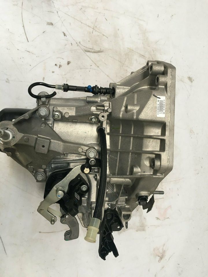 Getriebe Dacia Duster 1.0Tce  bj2018 code JR5-086 mit  860km in Kleve