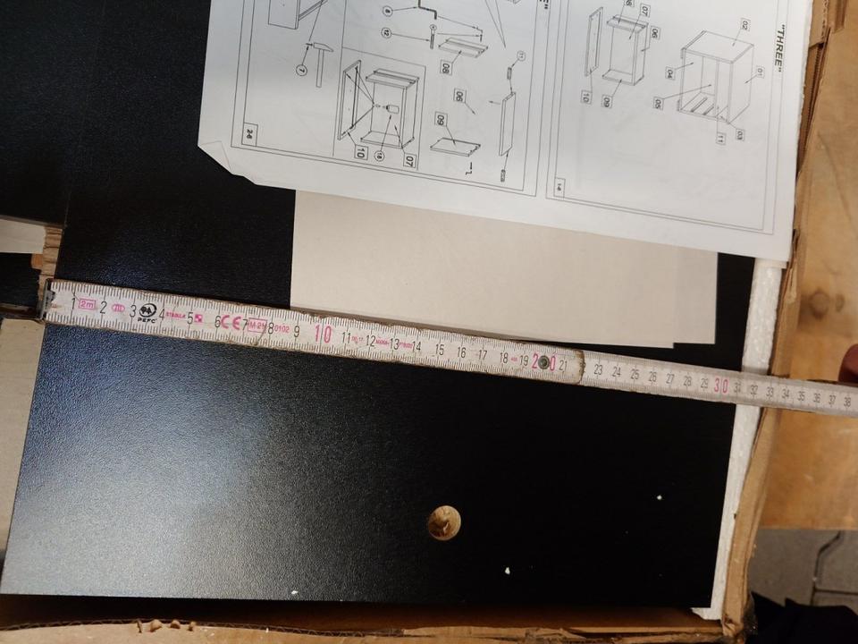 Schreibtischschrank/Nachttisch Model Three schwarz neuwertig in Rödermark