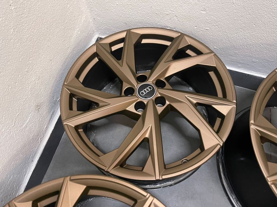 Original Audi R8 20“ Felgen Räder 4S 4S0601025 Bronze in Lenting