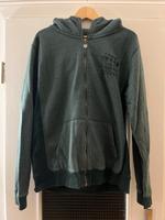 Dunkelgrüne Strickjacke mit Kapuze, Basefield Herren Größe L Schleswig-Holstein - Ahrensburg Vorschau