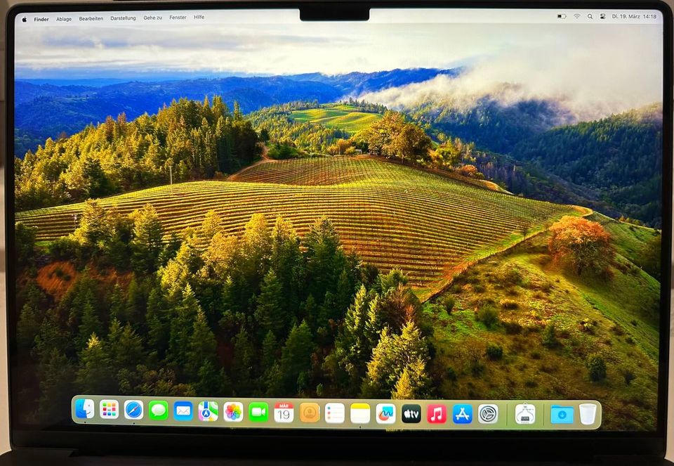 MacBook Pro 16" M3 Pro 2023 512GB 18GB/Garantie 03/2025/Neuwertig in Dresden