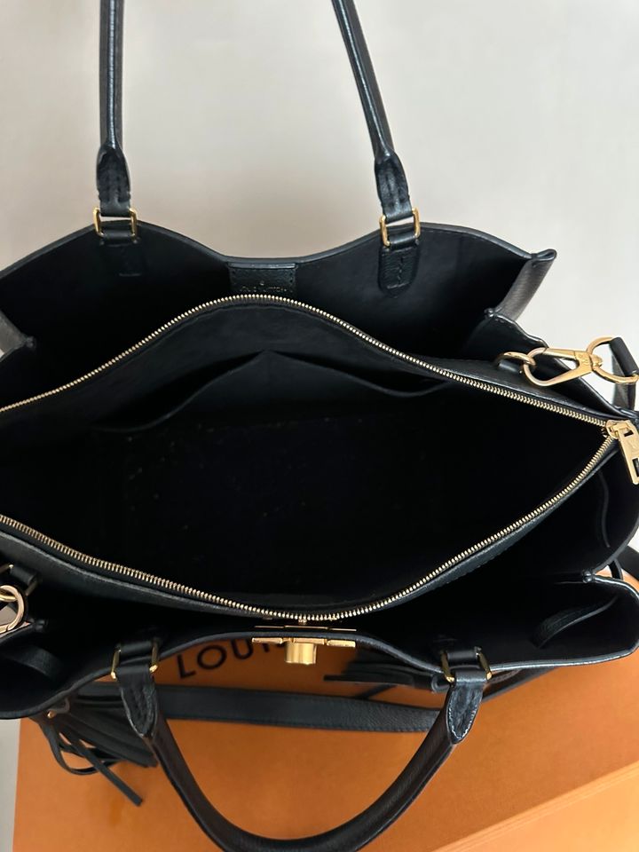 Louis Vuitton Lockmeto Tasche schwarz mit Rechnung NP 2280€ in Algermissen