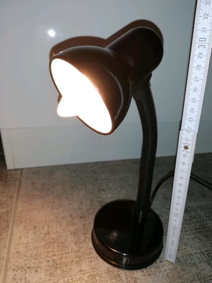 Nino Lampe Leuchte Stehlampe Tischlampe Bürolampe schwarz weiß in Kiel