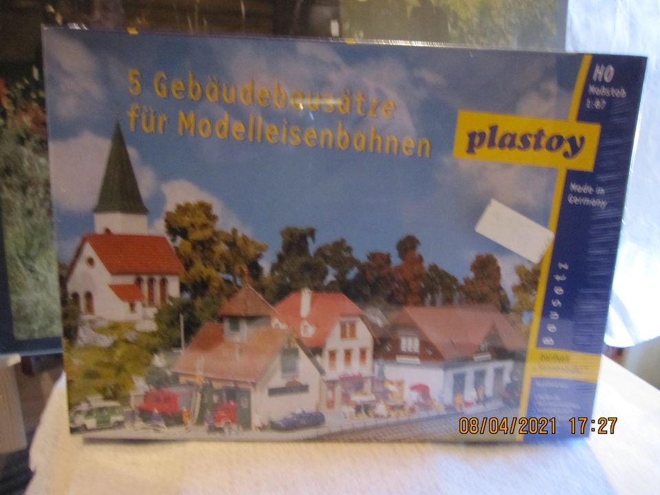 Plastay Bausatz HO Dorfset<<, Sonnenbühl" <<Modelleisenbahn OVP in Dahlem