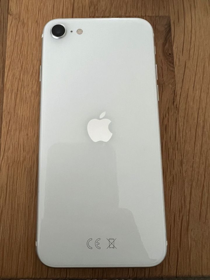 iPhone SE 2020 64 GB in Überherrn