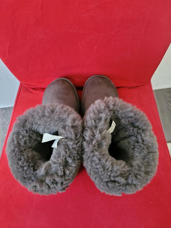 Ugg boots grau Schuhe Stiefel in Neuenrade