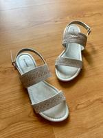 Sandalen mit Riemchen, NEU Sachsen - Plauen Vorschau