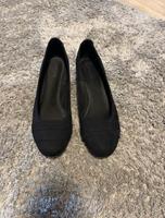 ❤️ Schwarze Schuhe / Deichmann / Pumps / 38 / Wie neu Niedersachsen - Südbrookmerland Vorschau