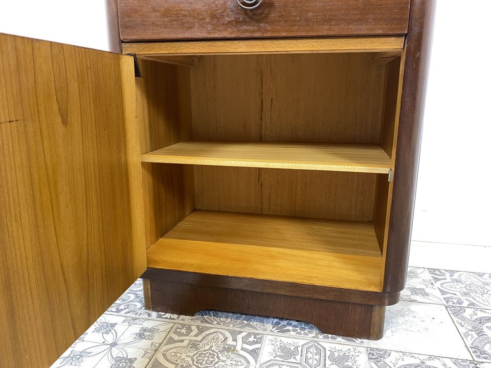 WMK 1/2 Hübscher und gut erhaltener 50er Jahre Nachttisch mit schönen Originalbeschlägen # Nachtkommode Kommode Nachtschränkchen Nachschrank Vintage Mid-Century Retro - Lieferung möglich in Berlin