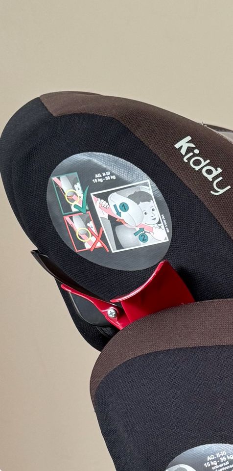 Kindersitz Kiddy smartfix, 15-36 kg in Wuppertal