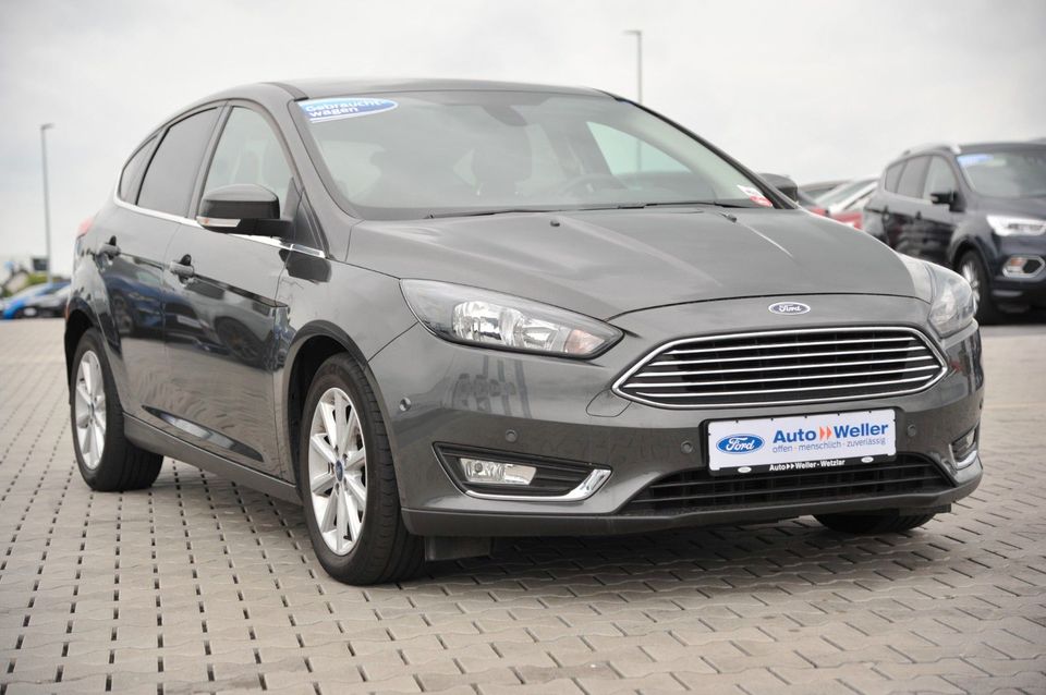 Ford Focus Lim. Titanium 1.0 EcoBoost NAVI 1.Hand! in Wetzlar