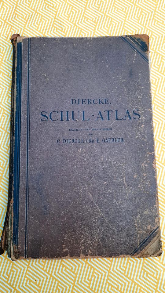Antiker Diercke Schul-Atlas von 1904 in Hamburg