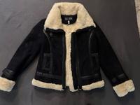 Armani Damen Designer Jacke blau Gr XS/ 34 Winterjacke Velourlede Baden-Württemberg - Weinheim Vorschau