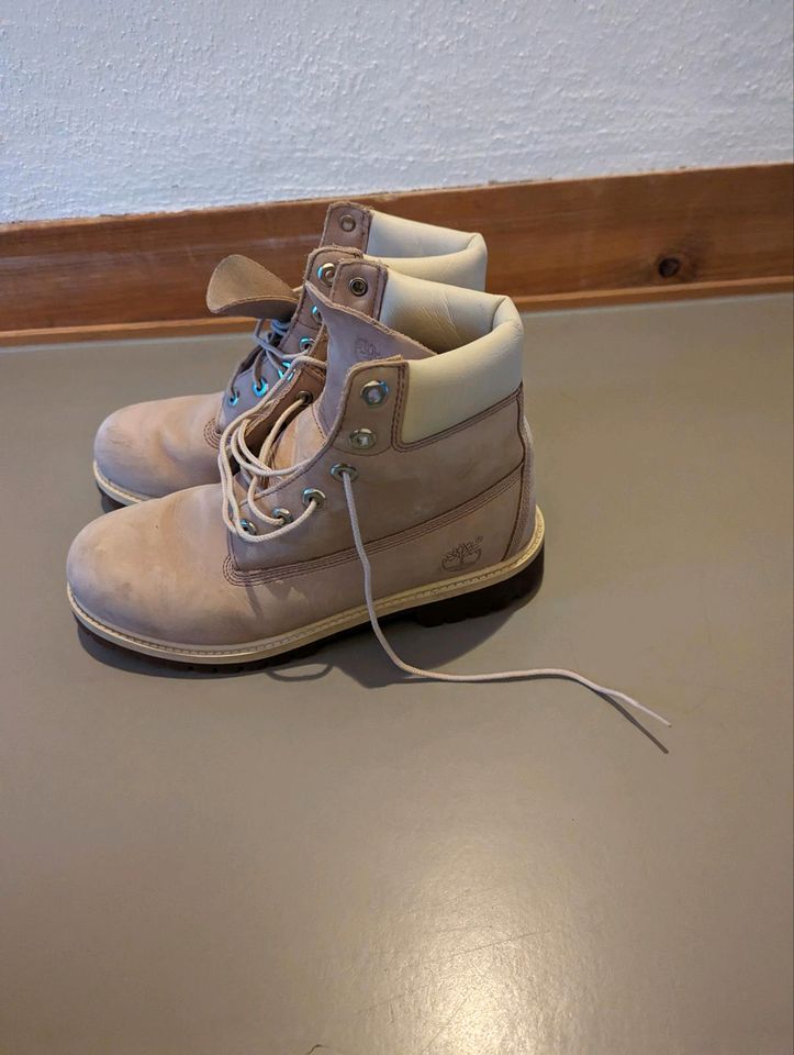 Timberland Stiefel rose Größe 39 in Korb