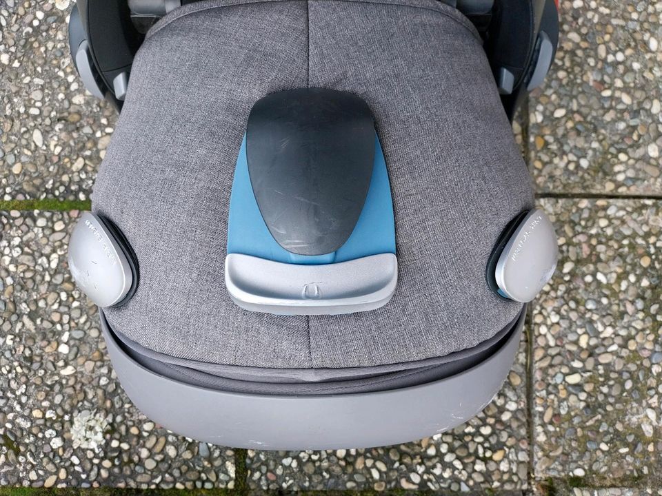 Cybex Platinum Babyschale Cloud Q inkl. Isofix Base in Tutzing