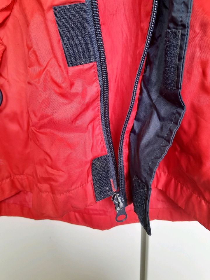 Kinder Regenjacke rot blau 152 in Blankenfelde-Mahlow