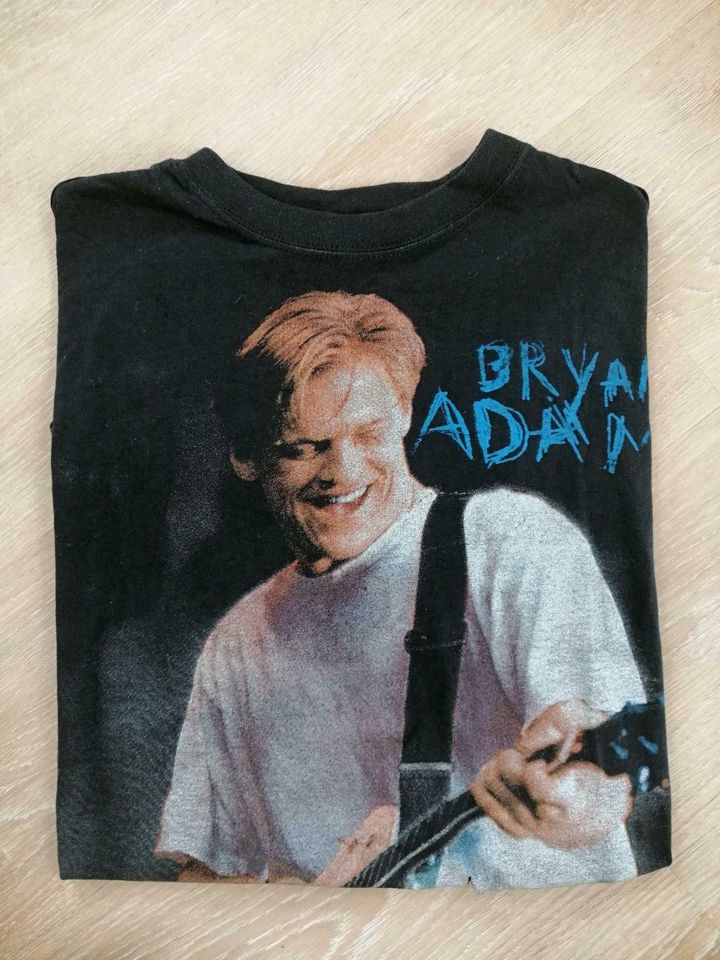 Bryan  Adams Fanshirt Tour 1996 in Langenwetzendorf