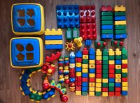 Großes Lego DUPLO Primo Paket 129 Teile plus Steckspiel Boxen Nordrhein-Westfalen - Langenfeld Vorschau