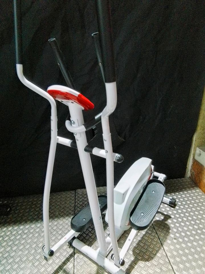 Crosstrainer Heimtrainer Sport plus in Braunschweig