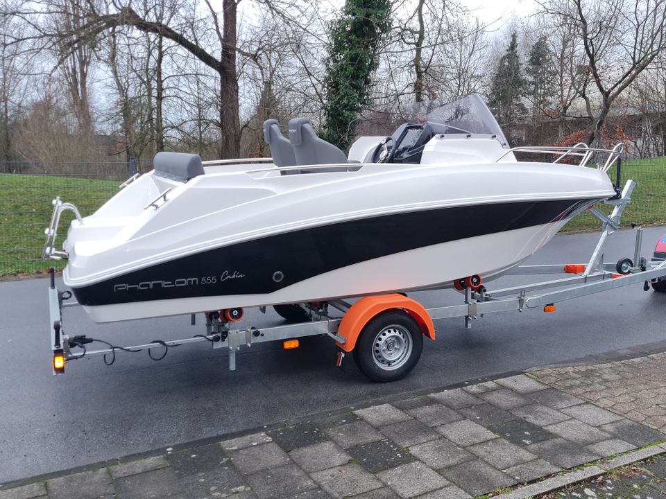 Phantom 555Cabin Motorboot, 3 Schlafplätze, 12V Anlage, Trailer in Rheda-Wiedenbrück