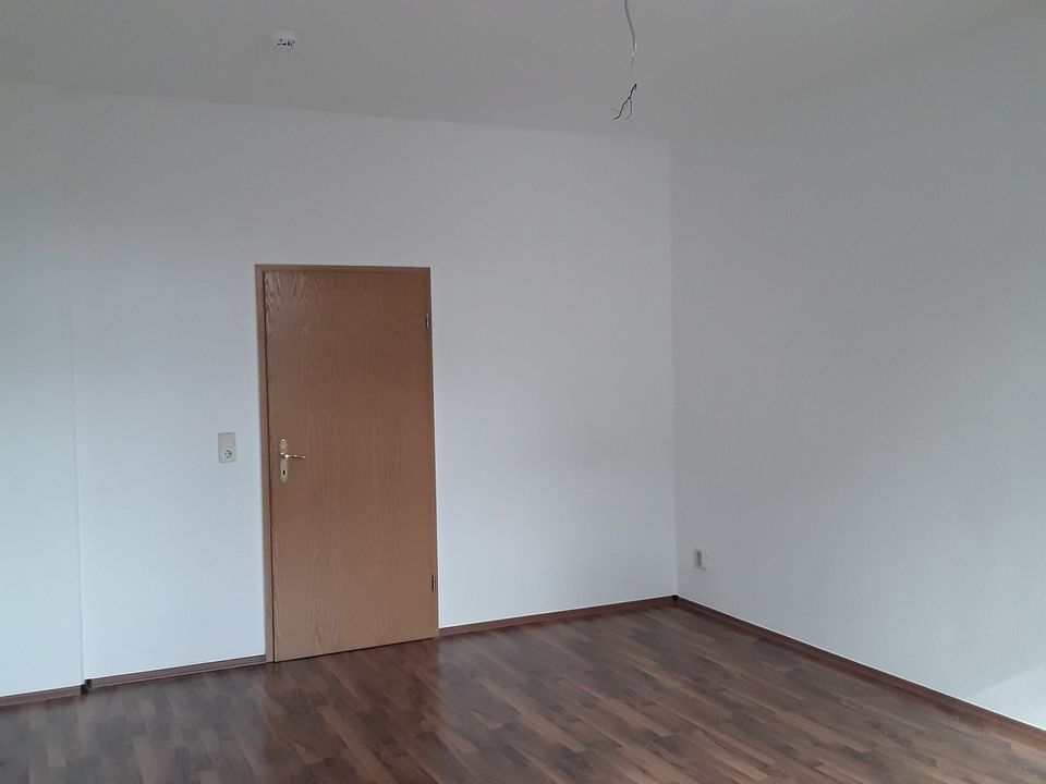 (61) Gründerzeithaus große WG taugliche 3 Zimmerwohnung + kl. Balkon  Klausener Str. in Magdeburg Sudenburg in Magdeburg