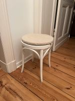 weißer Hocker, shabby chic - sucht neuen Platz… Berlin - Reinickendorf Vorschau