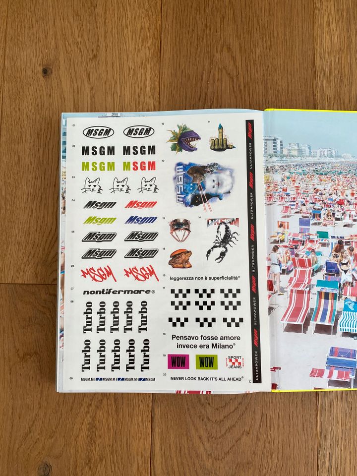 MSGM 10! Fashion Bildband Rizzoli + Sticker Buch Fotografie Rar in Gaggenau