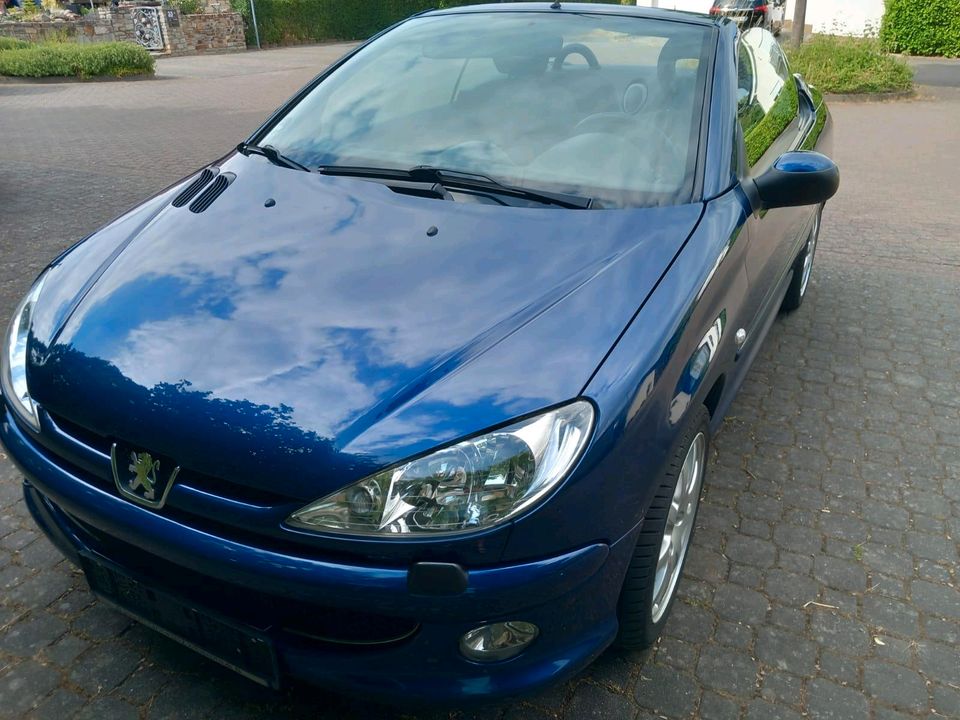 Peugeot 206 CC Cabrio blau in Rüdesheim am Rhein