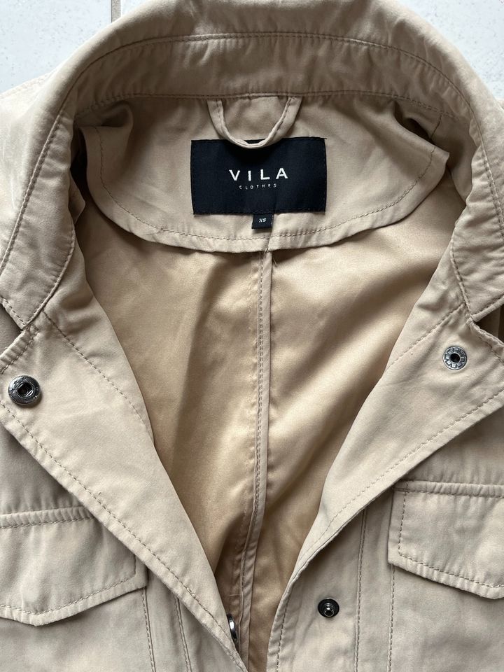 Vila Jacke lang XS 34 dünn Übergang beige Parka in Rieden b Kaufbeuren