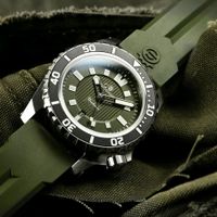 Steinhart Triton 30 ATM GREEN Taucheruhr Nordrhein-Westfalen - Velbert Vorschau